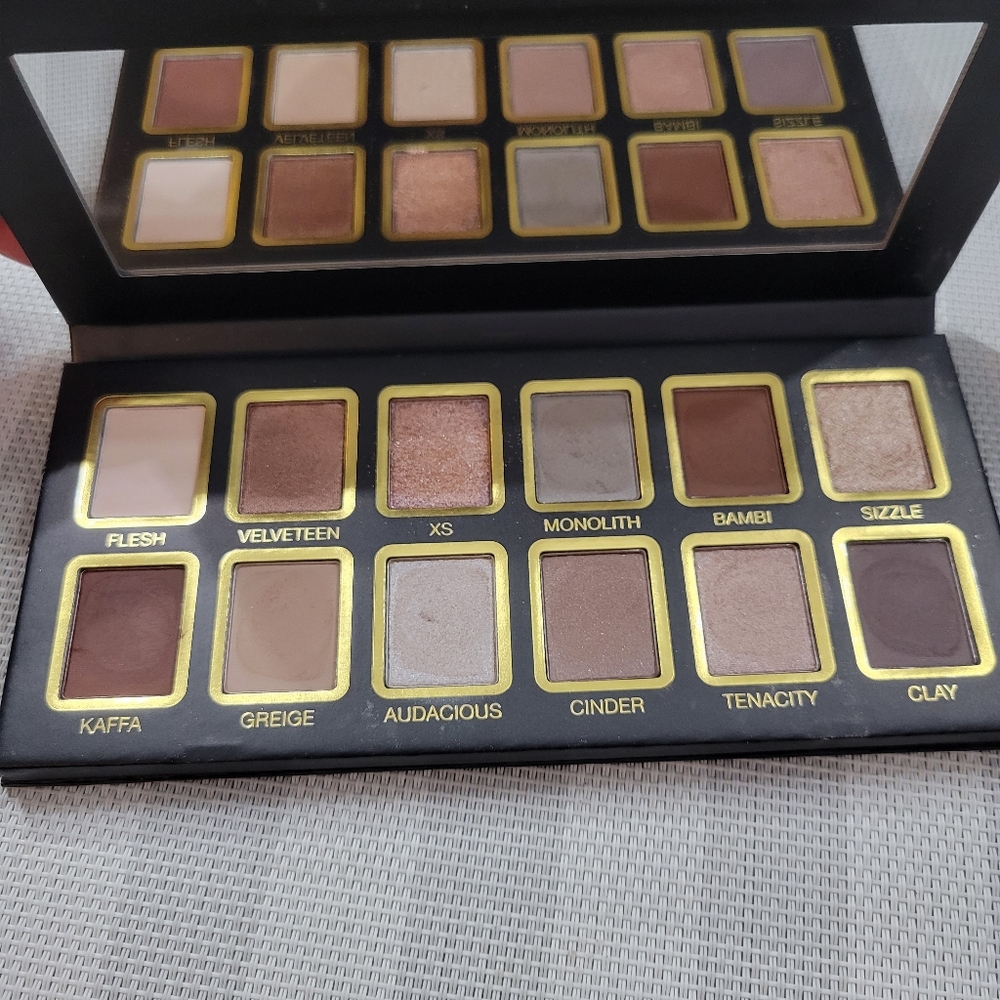 Scott Barnes Snatural No. 2 Eyeshadow Palette